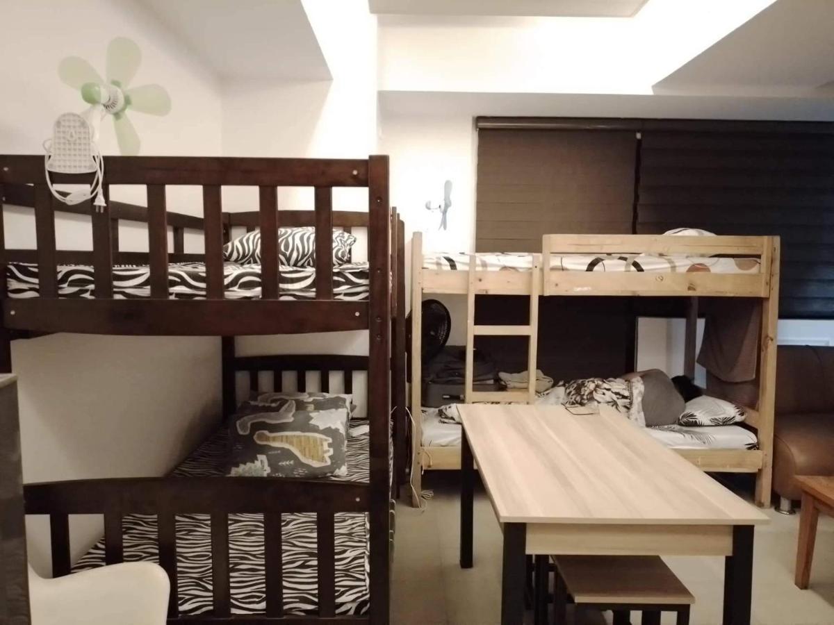 Comfy Bunkbeds At Bsa Hostel Mandaluyong Exterior photo